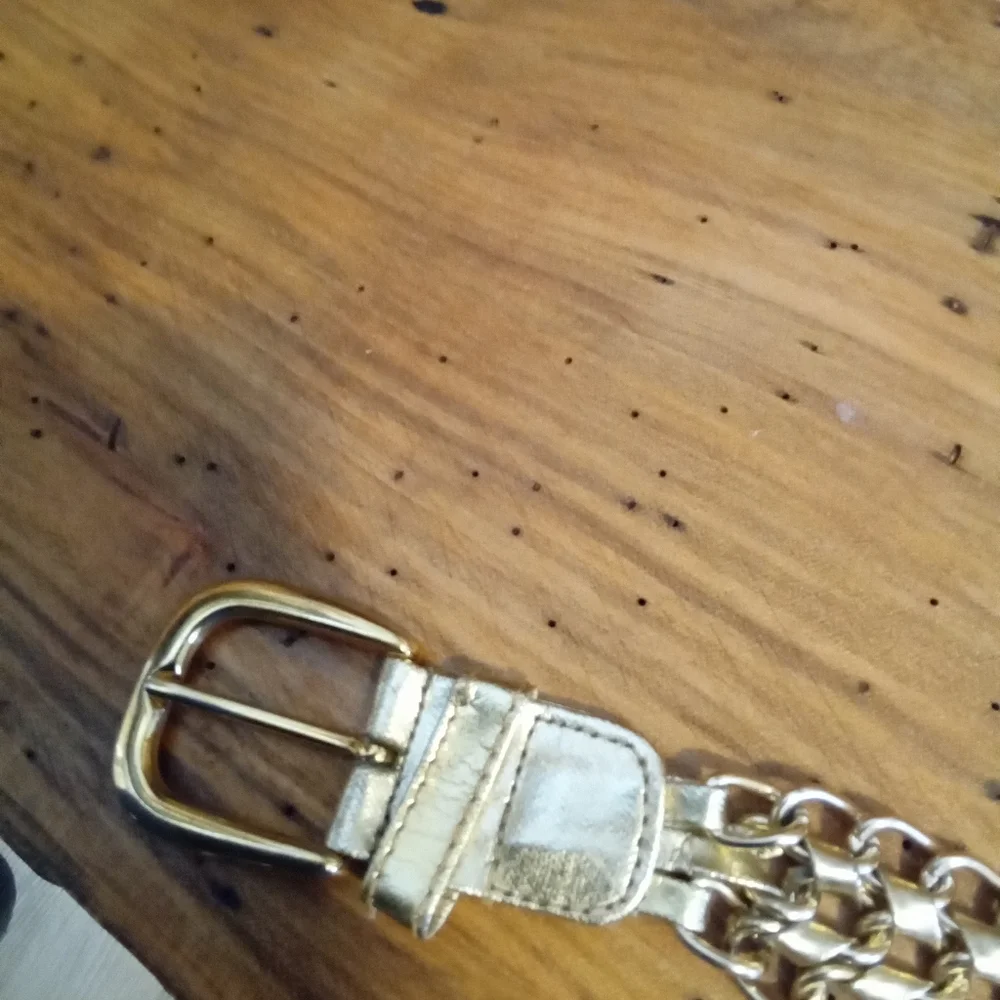 Vintage & Beautiful Gold Chain Link Belt And Faux Leather Size M/L 36